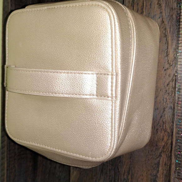 Clarins Pearl Cosmetics Case NEW - Picture 7 of 7